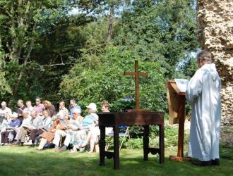2011 Service in the Priory ruins